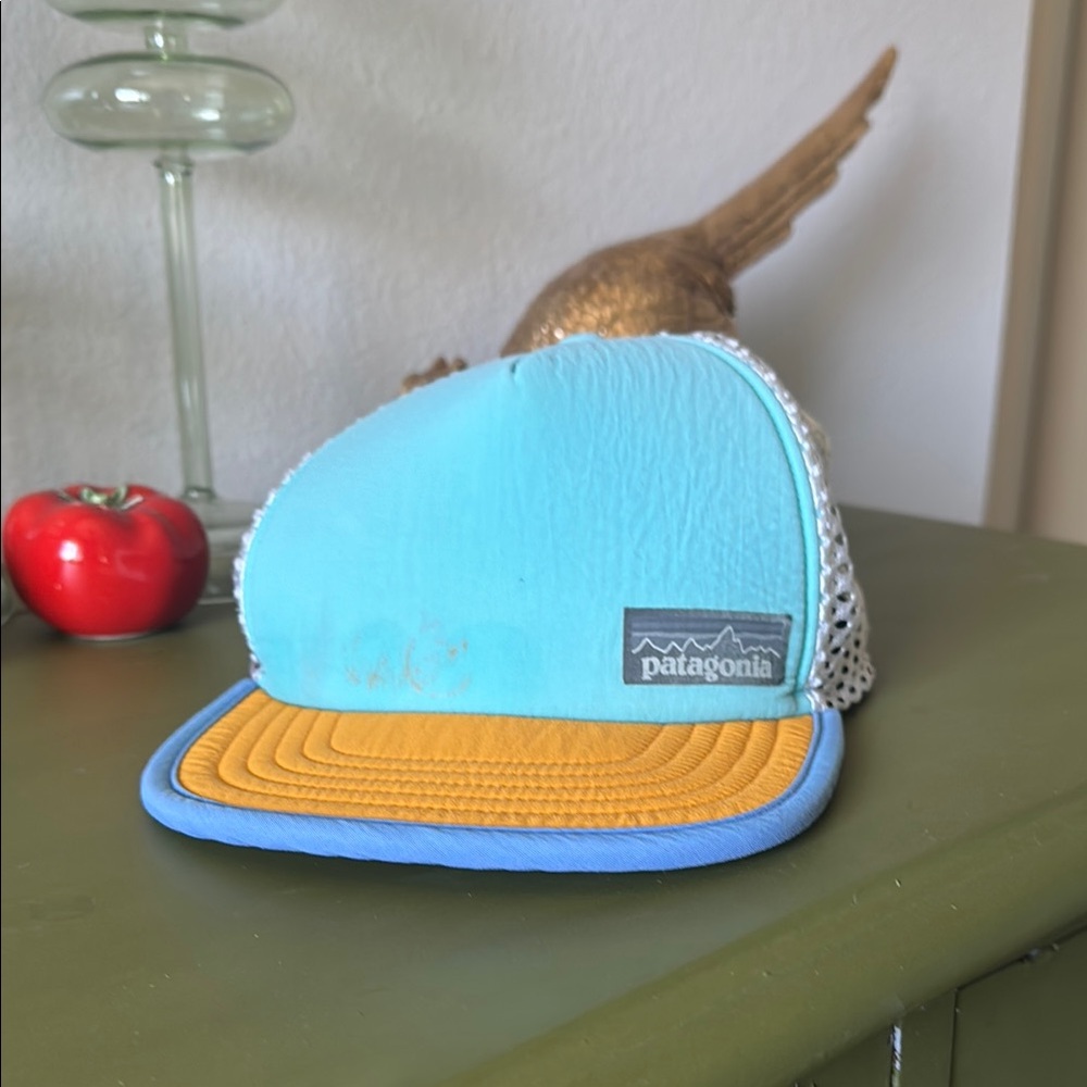 Patagonia Blue and Yellow Trucker Hat - Vintage Duck Bill Running